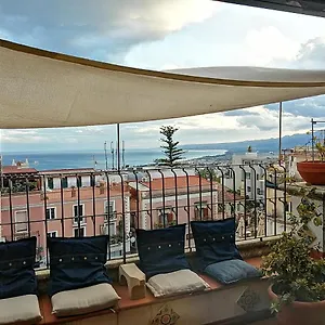 Aly Art Duomo, Gulf & Etna View Italy