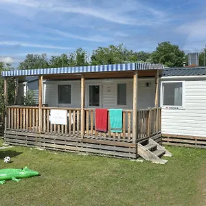 Albatross Mobile Homes On Cisano&san Vito S. P. A. Campeggio Bardolino